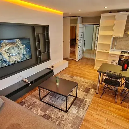 Sun Suites Apartment *